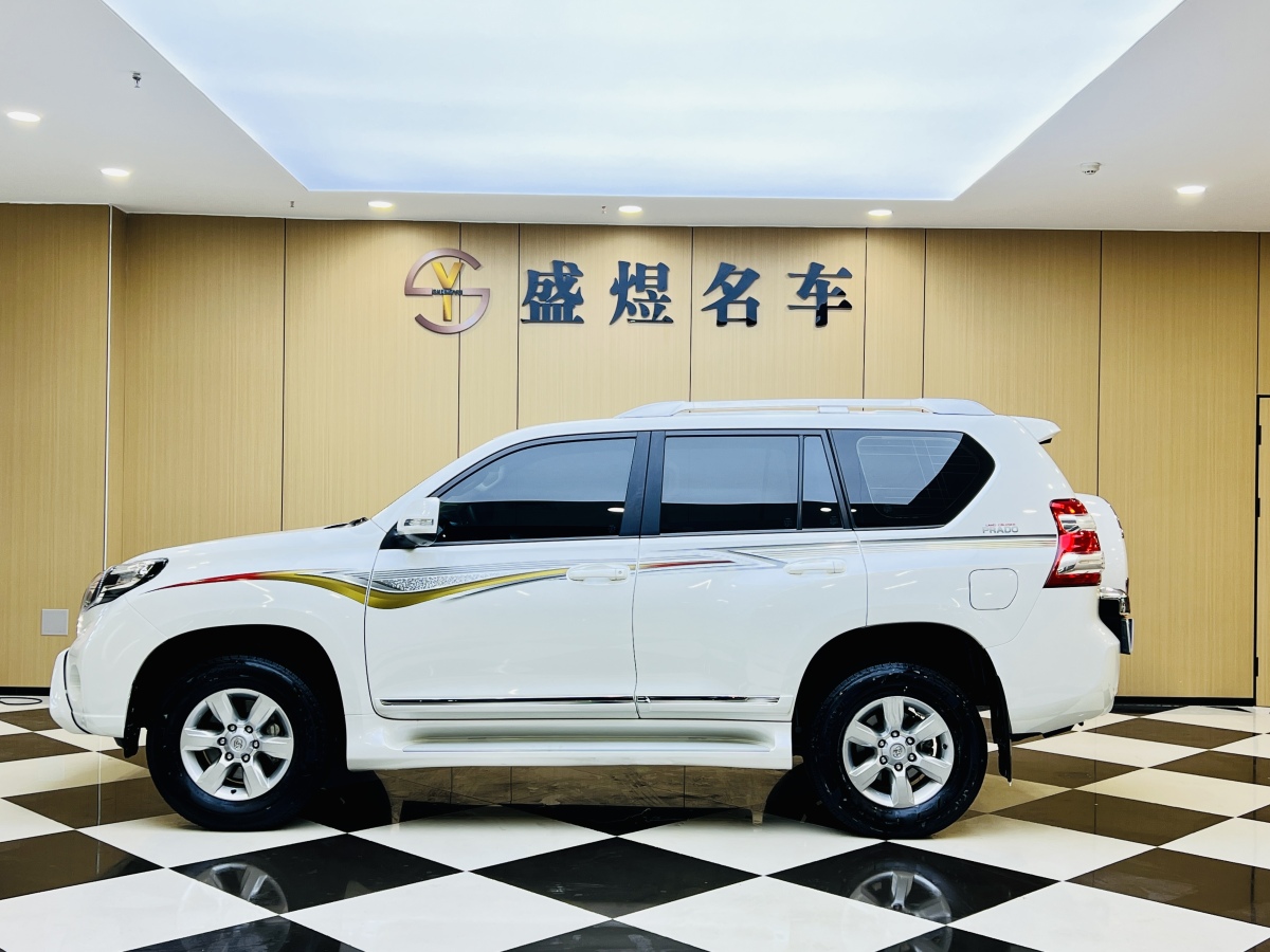 Toyota 2015 #3 Toyota 2015 car image #3