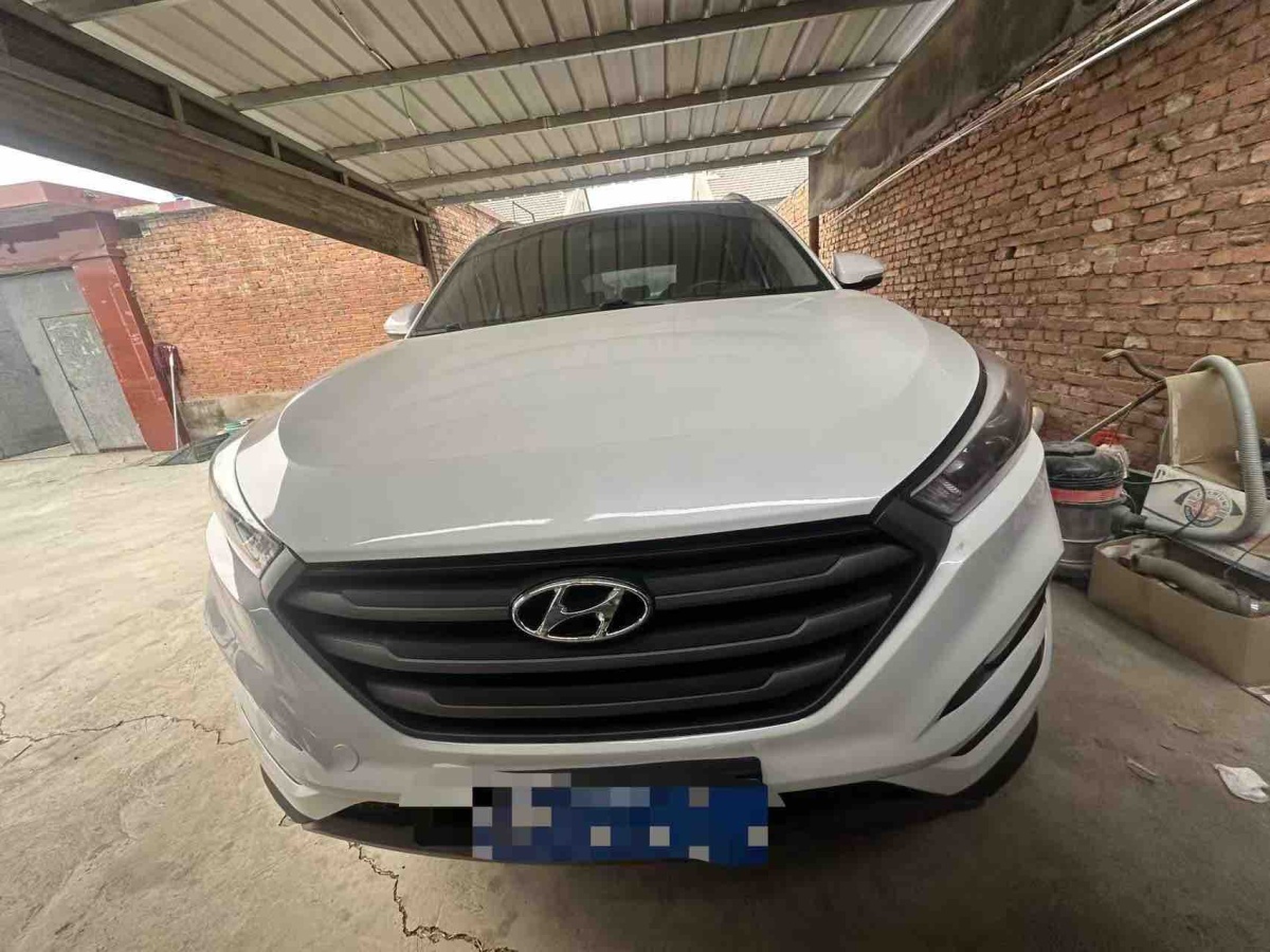 Hyundai Tucson 2016 car image #3