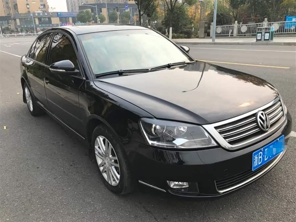 Volkswagen Passat Lingyu 2010 car image #3