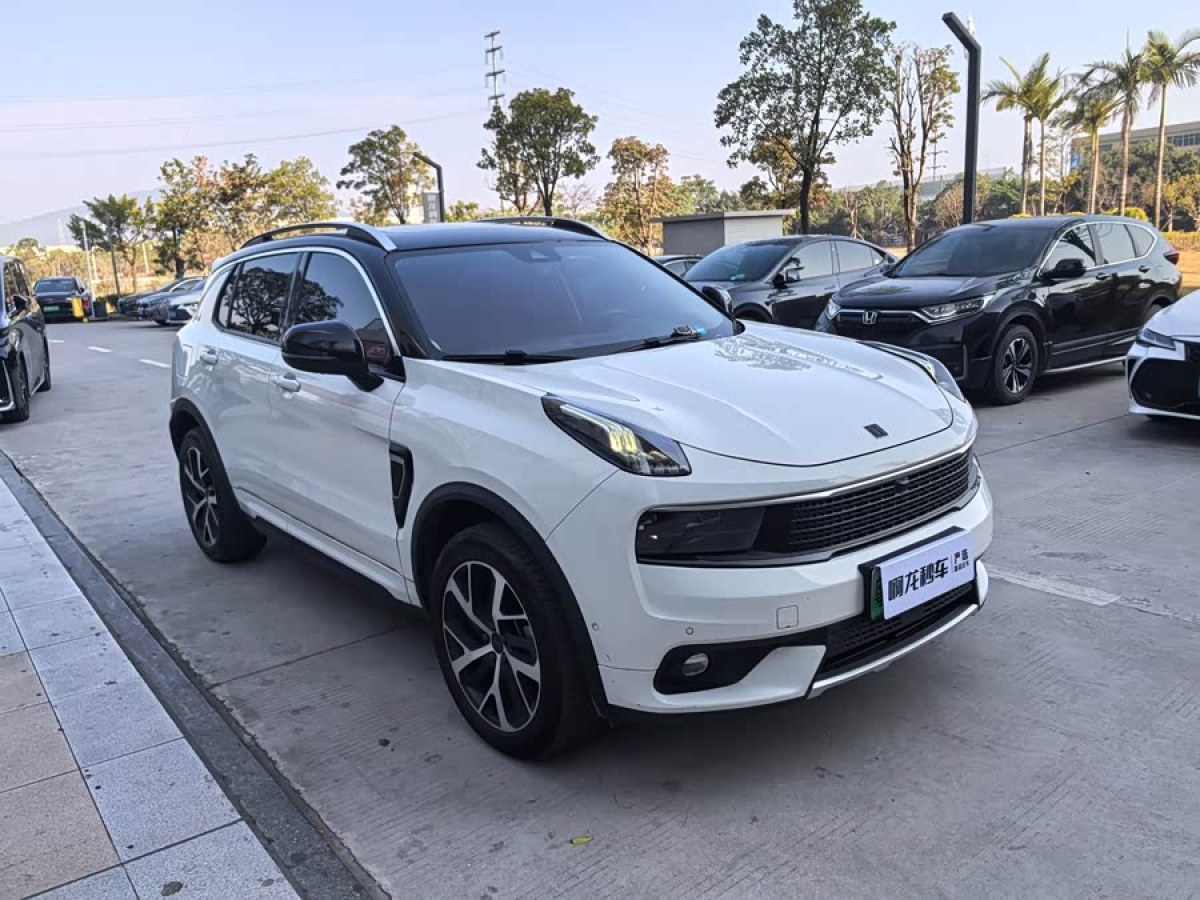 Lynk & Co 01 EM-P 2018 #3 Lynk & Co 01 EM-P 2018 car image #3