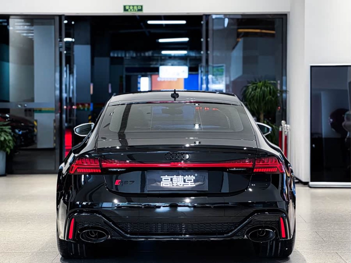 Audi 2021 car image #3