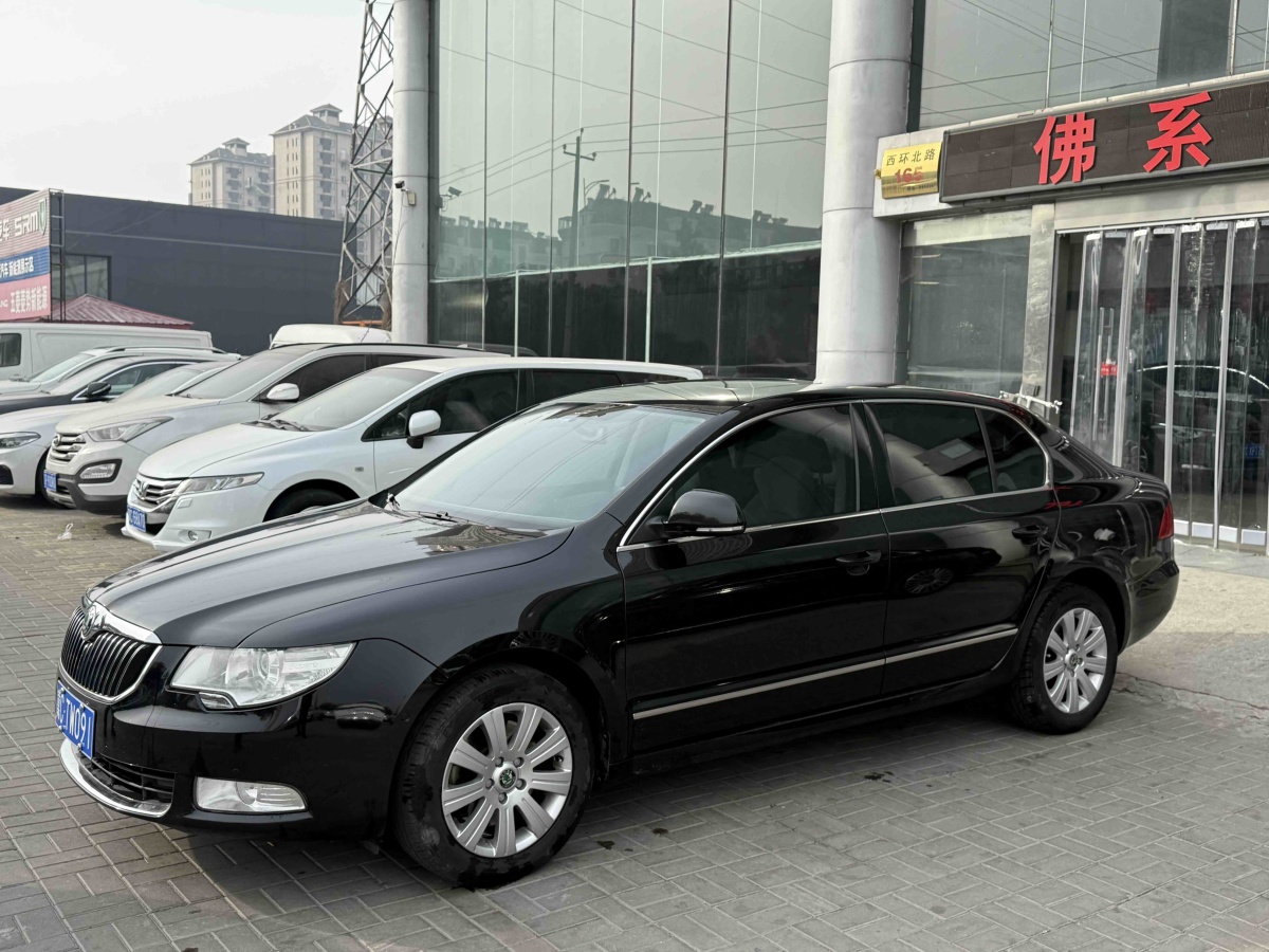 Skoda Superb 2012 immagine di auto #3