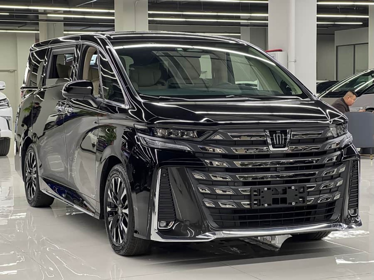 Toyota Vellfire 2023 immagine di auto #3