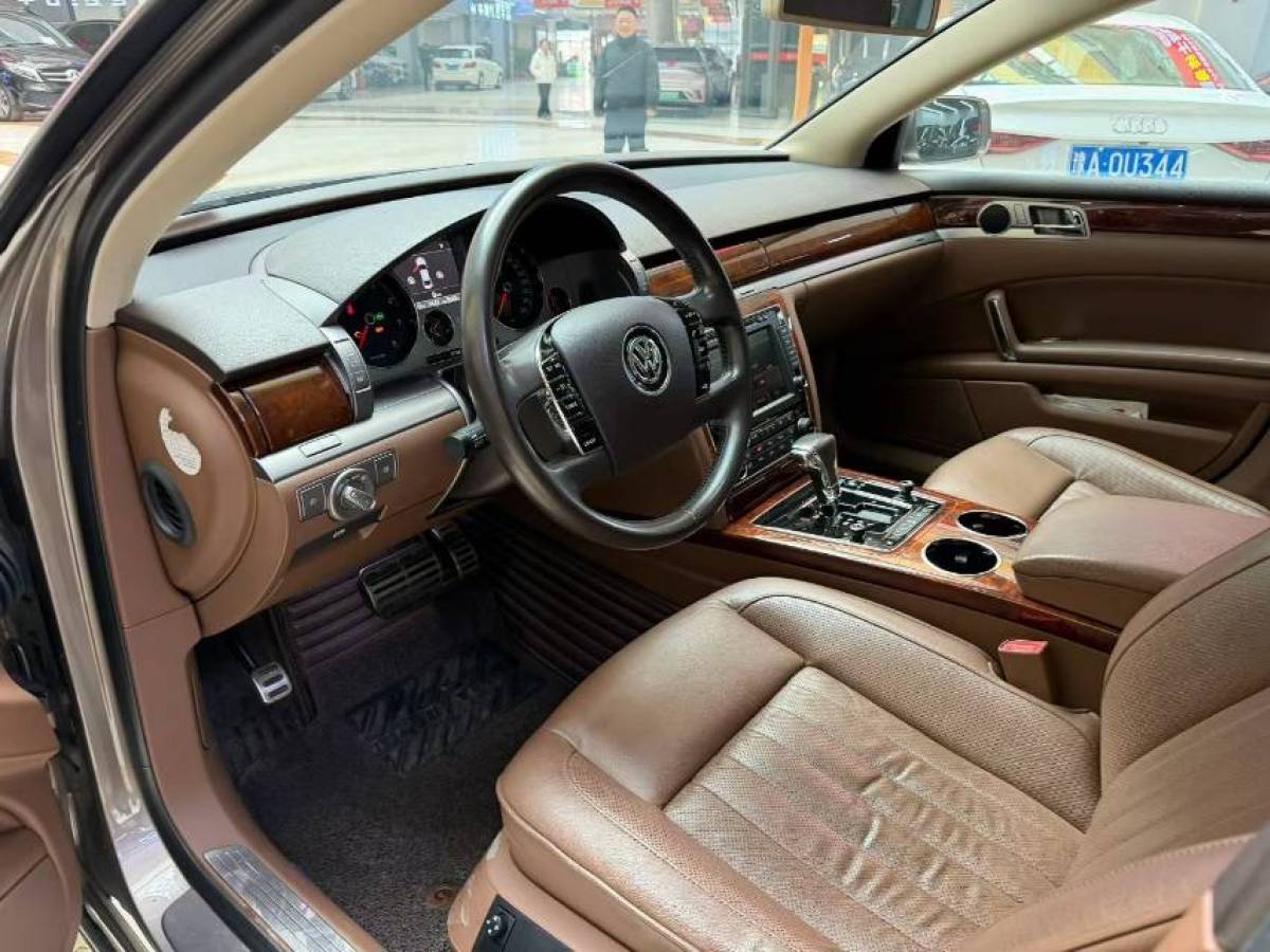 Volkswagen Pheaton 2016 immagine di auto #3