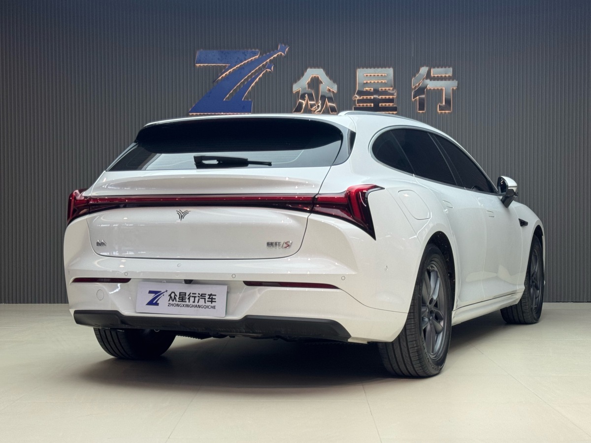 哪吒汽车 哪吒S猎装 2025 汽车图片 #3