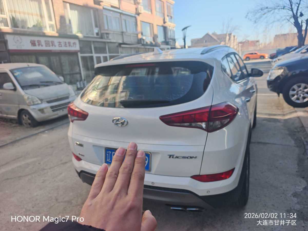 Hyundai Tucson 2017 car image #3