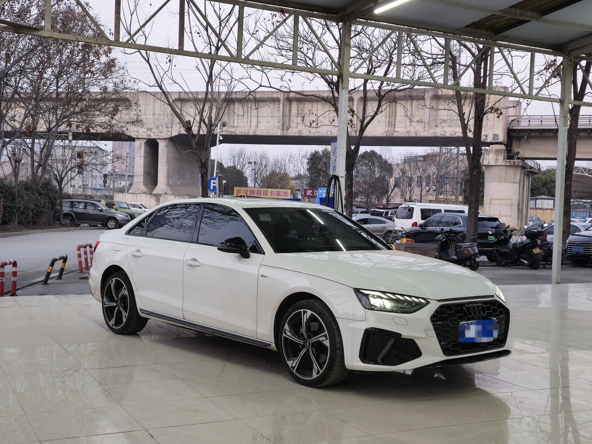 Audi A4L 2025 car image #3