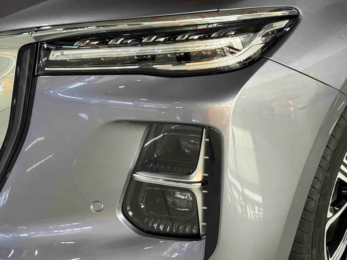 HongQi H5 PHEV 2025 car image #3