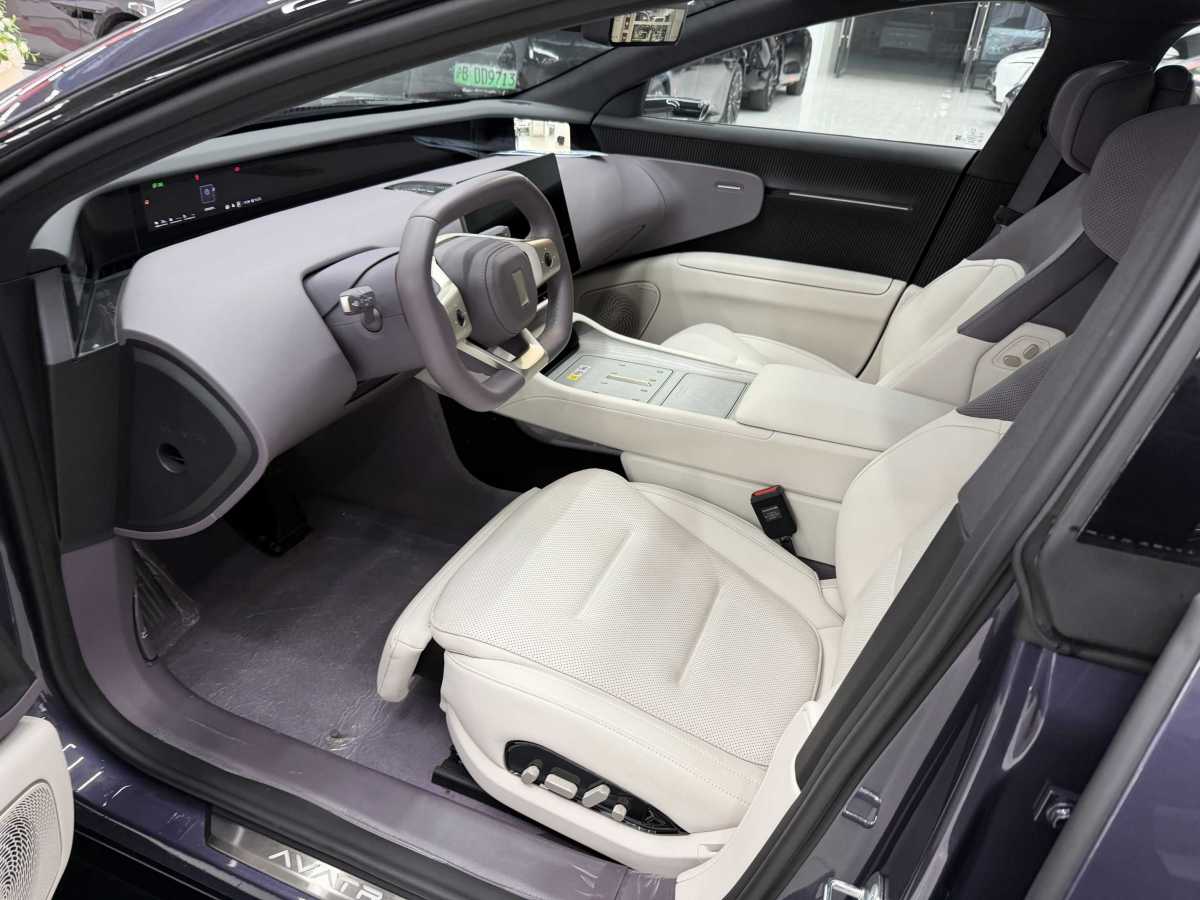 阿维塔 阿维塔12 2024 汽车图片 #3