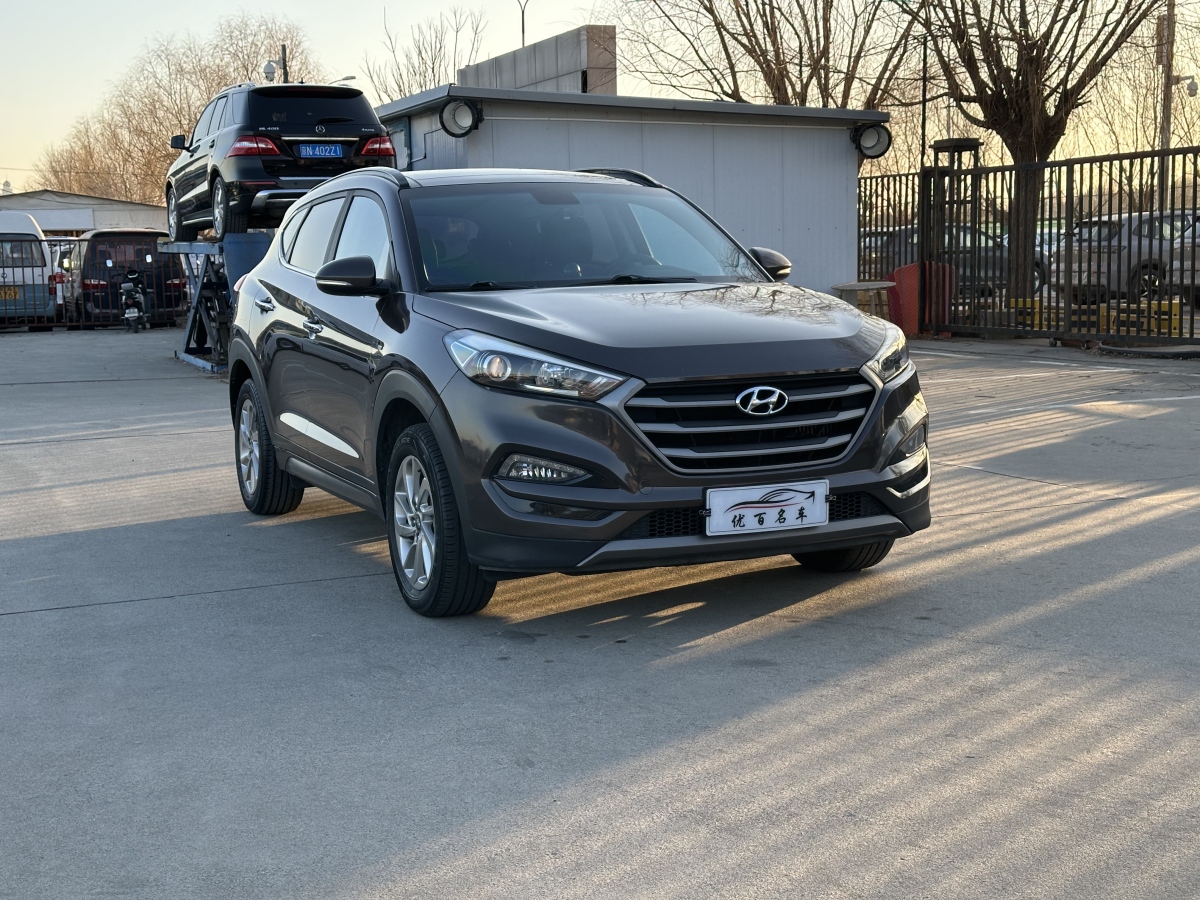 Hyundai Tucson 2016 car image #3
