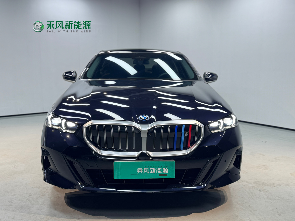 BMW i5 2025 car image #3