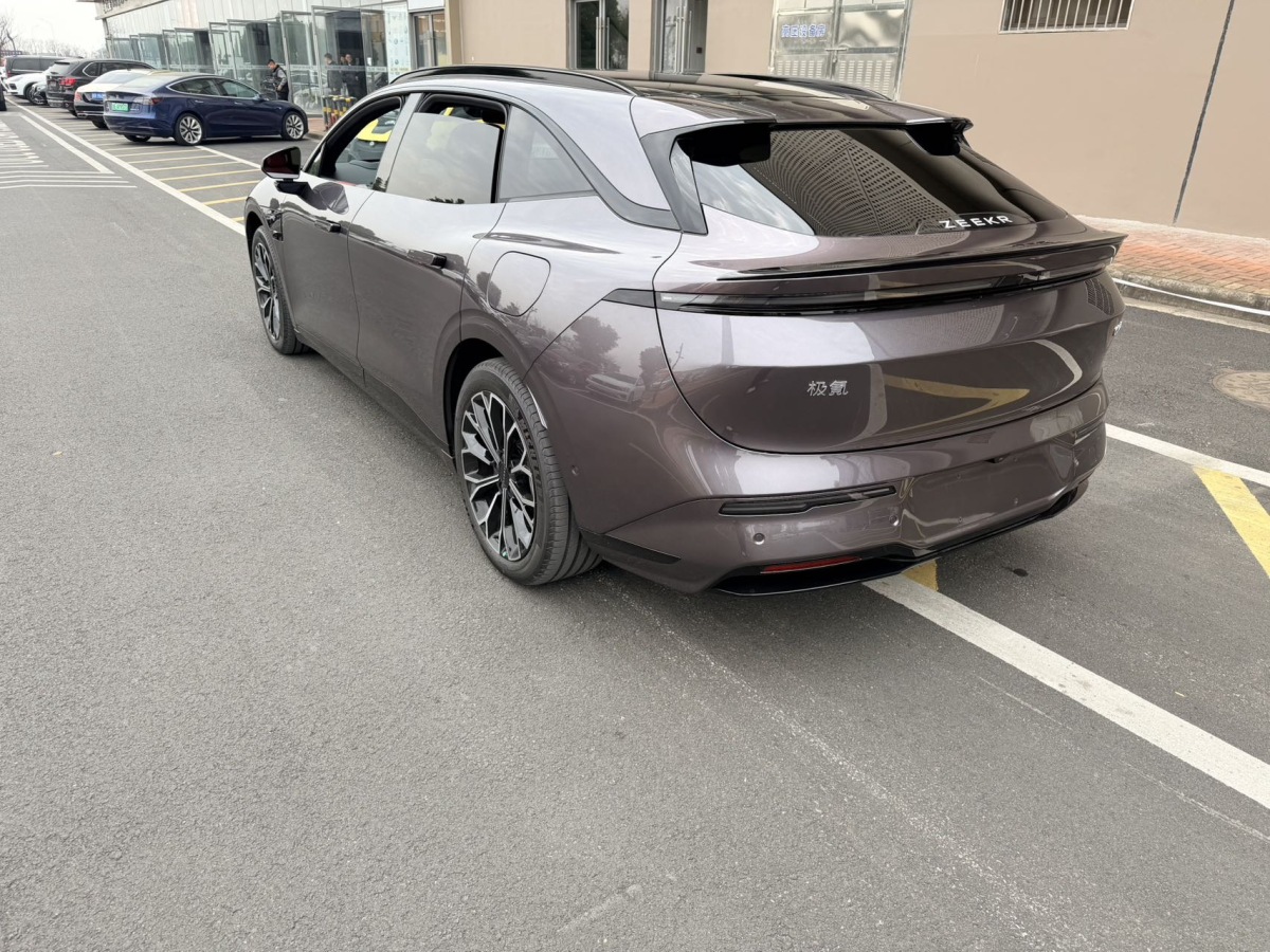 极氪 极氪007GT 2025 汽车图片 #3