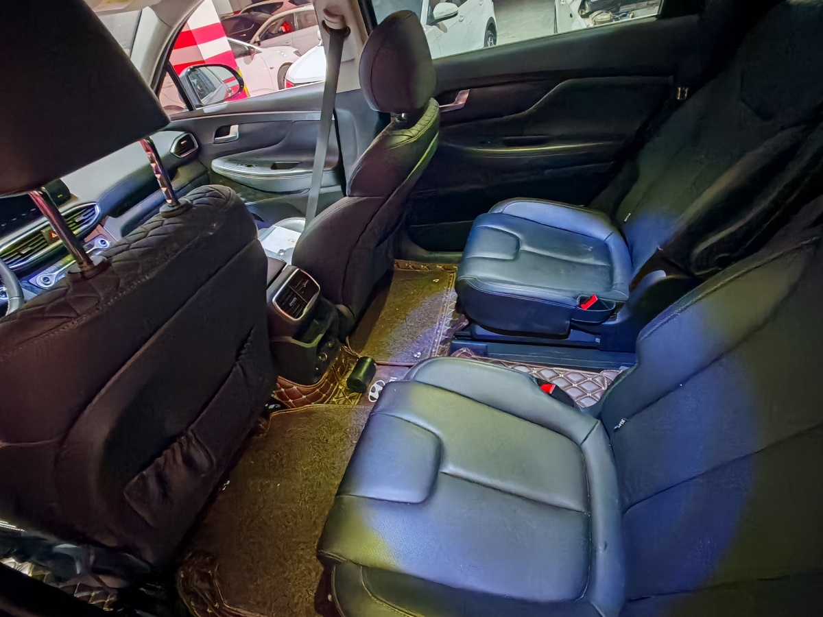 Hyundai Santa Fe 2019 #3 Hyundai Santa Fe 2019 car image #3