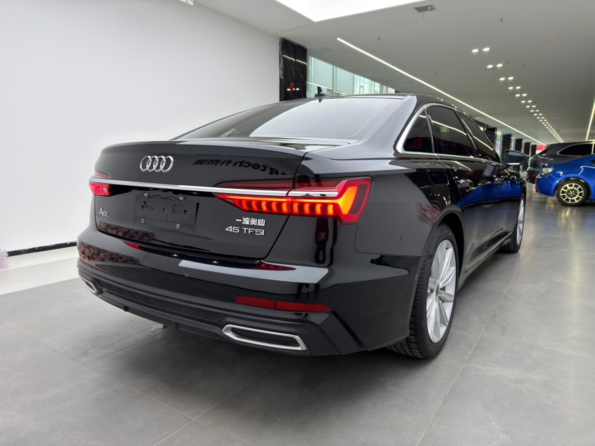 Audi 2022 #3 Audi 2022 car image #3