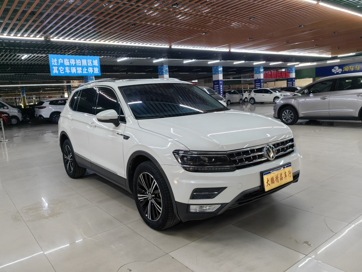 Volkswagen Tiguan L 2018 #3 Volkswagen Tiguan L 2018 car image #3