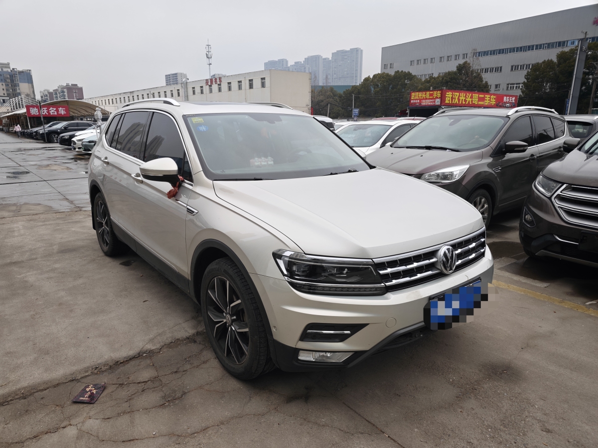 Volkswagen Tiguan X 2018 #3 Volkswagen Tiguan X 2018 car image #3