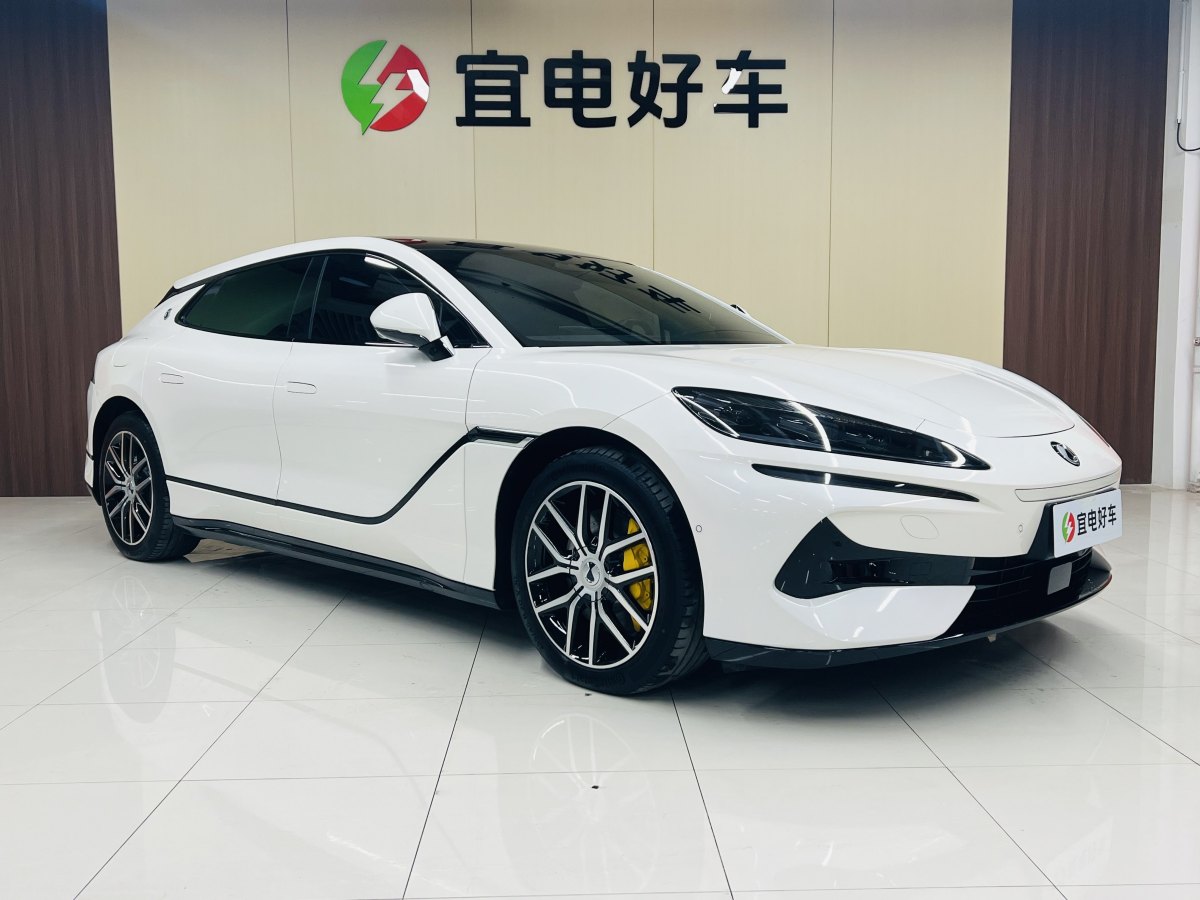 Denza Z9GT 2024 car image #3