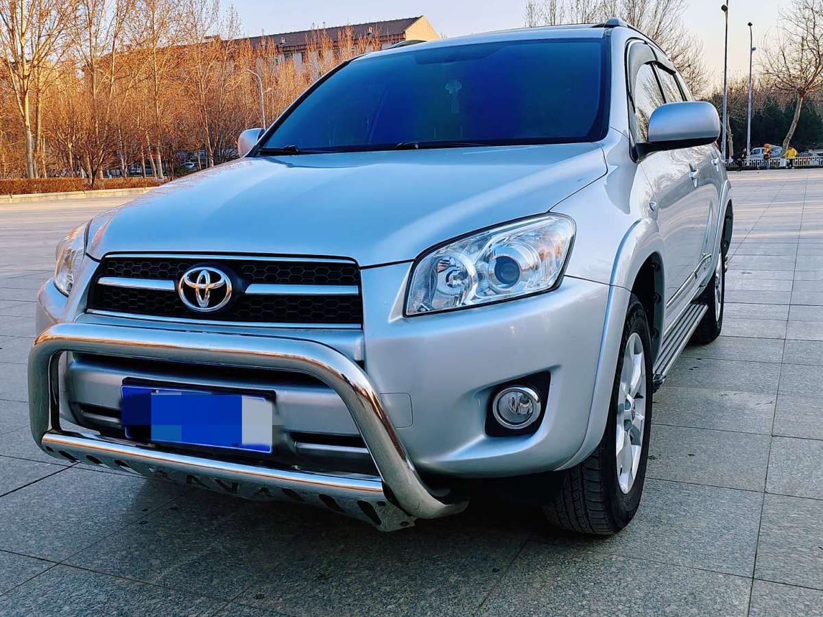 Toyota RAV4 2009 car image #3