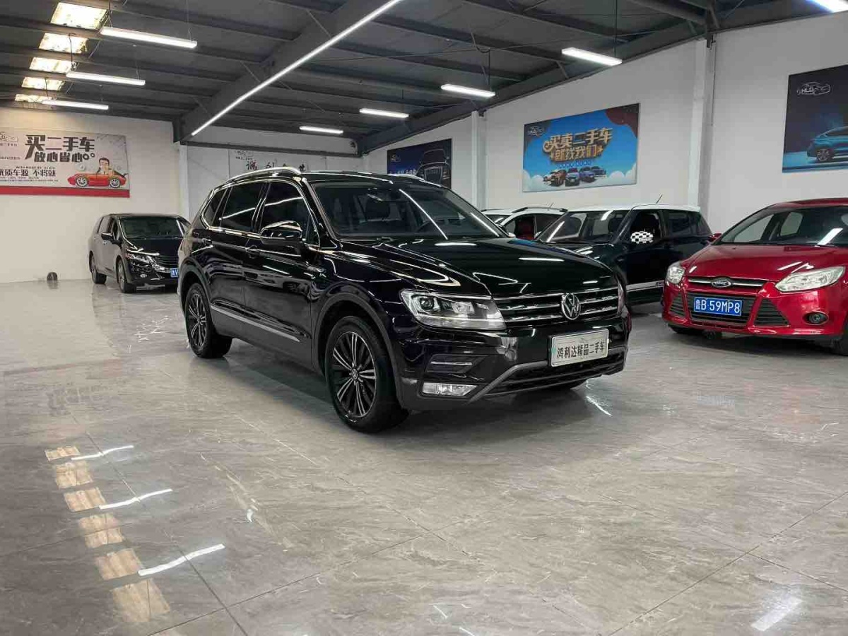 Volkswagen Tiguan L 2021 car image #3