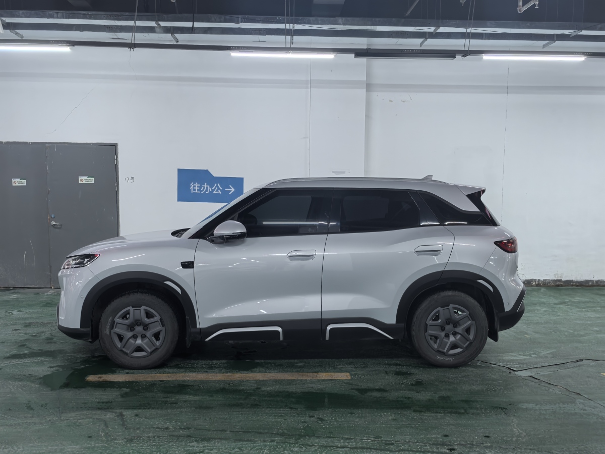 BYD YuanUP 2025 car image #3