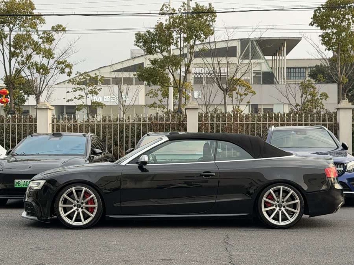 Audi S5 2010 car image #3