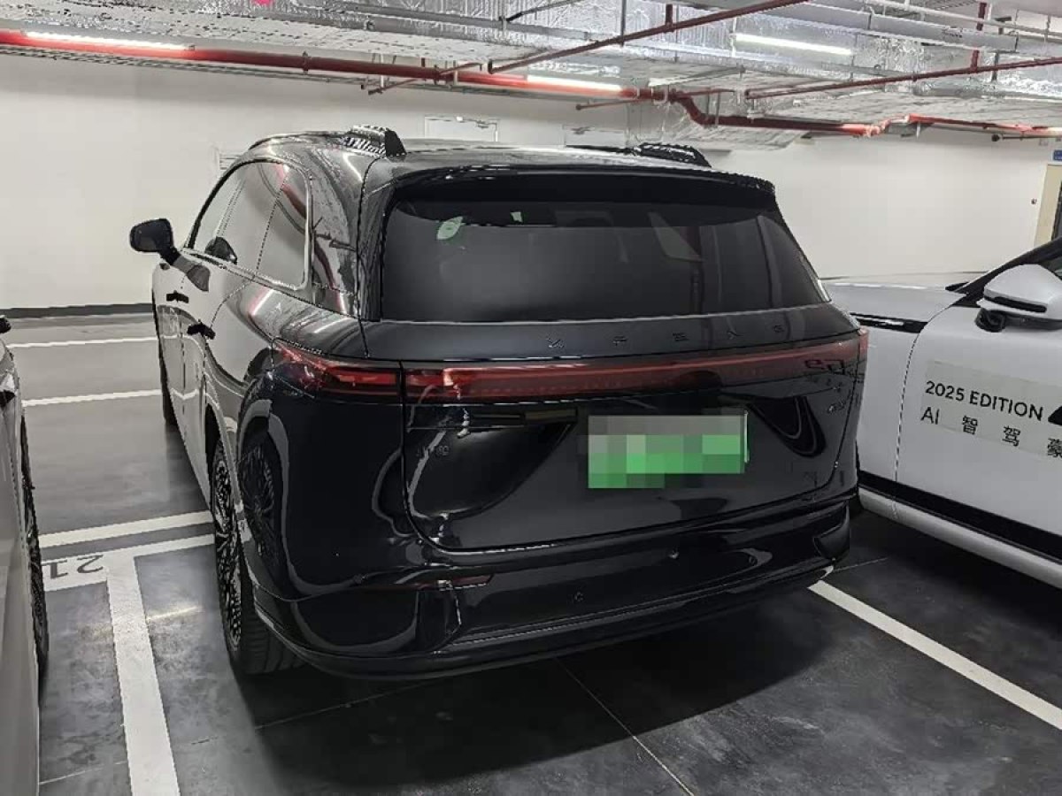 Xpeng G9 2025 #3 Xpeng G9 2025 car image #3