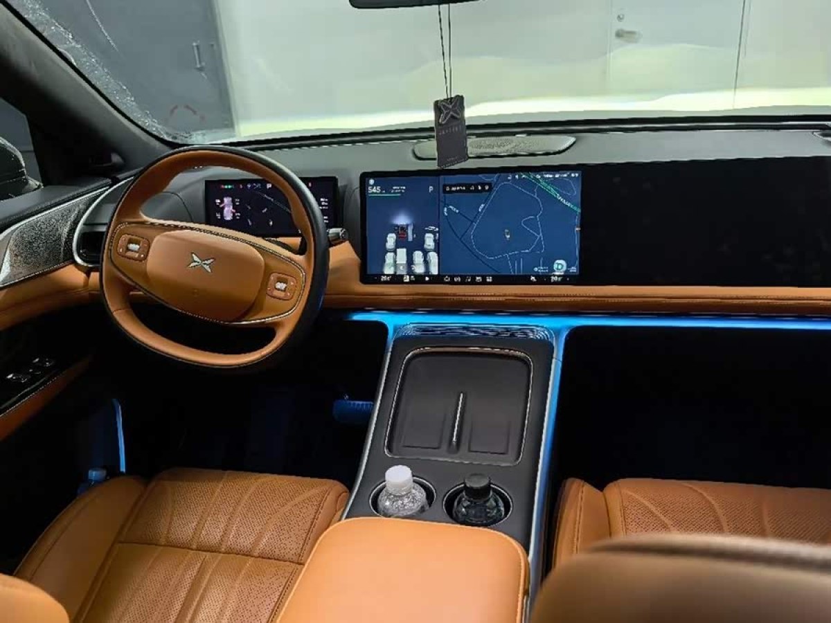 Xpeng G9 2025 #3 Xpeng G9 2025 car image #3