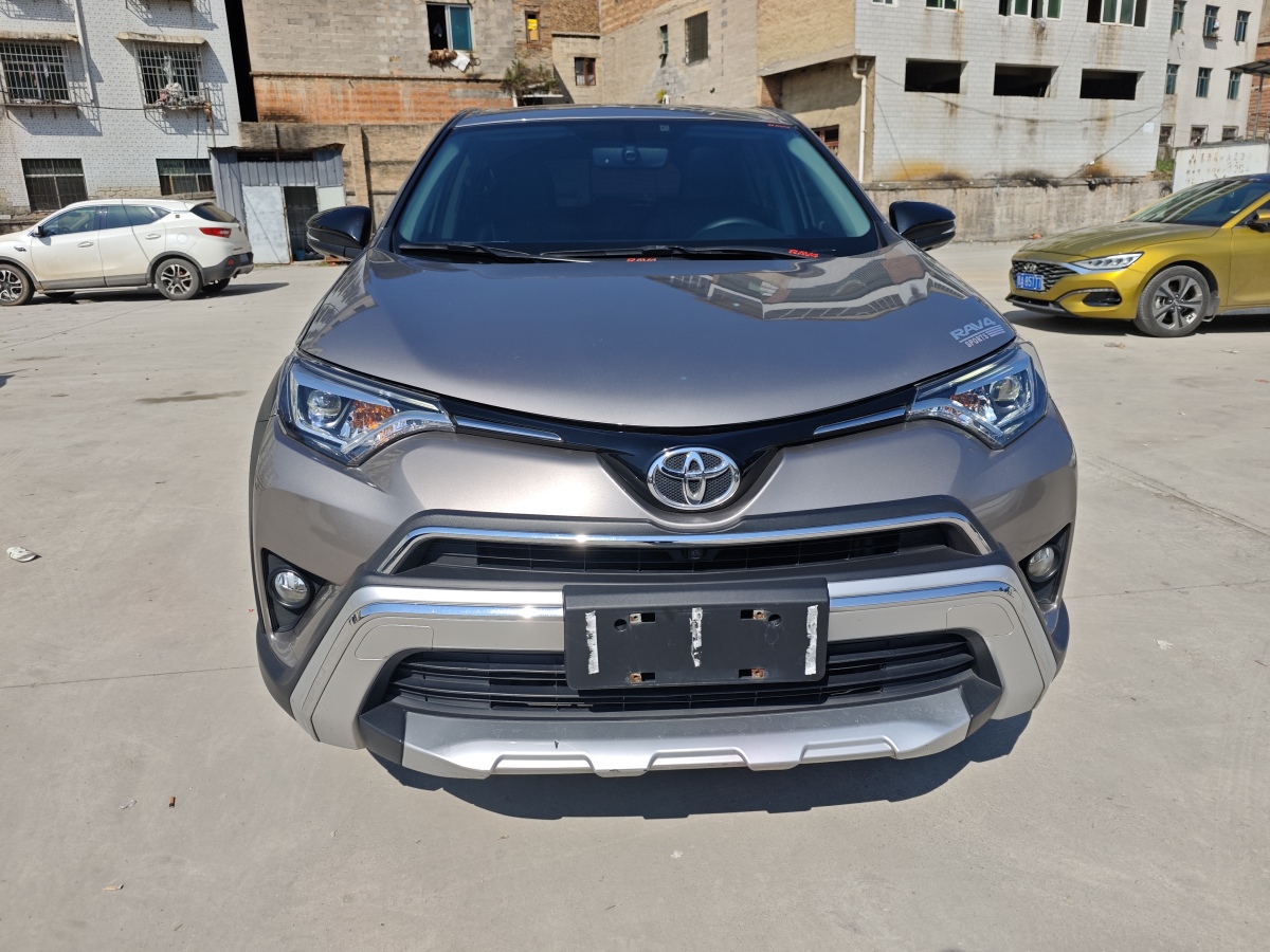 Toyota RAV4 2019 #3 Toyota RAV4 2019 car image #3