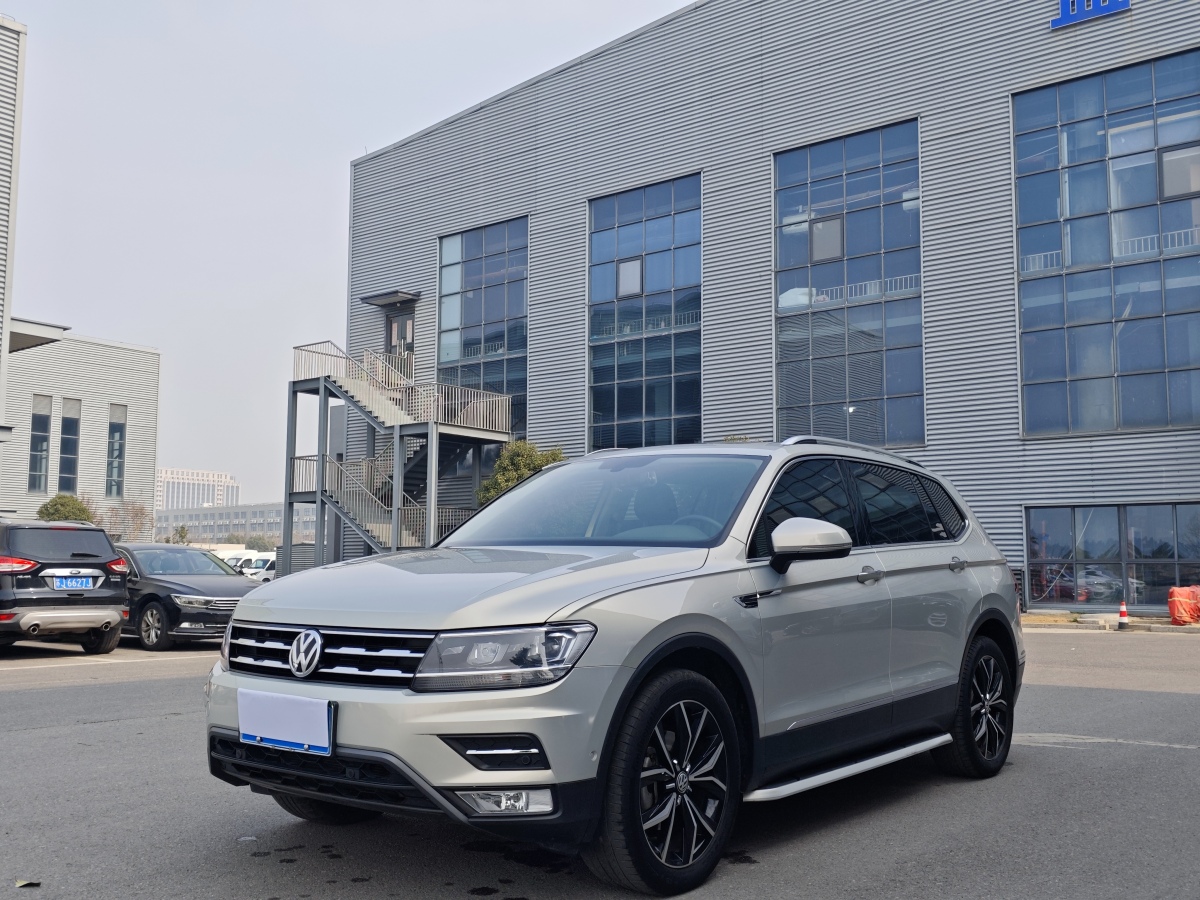 Volkswagen Tiguan L 2019 car image #3