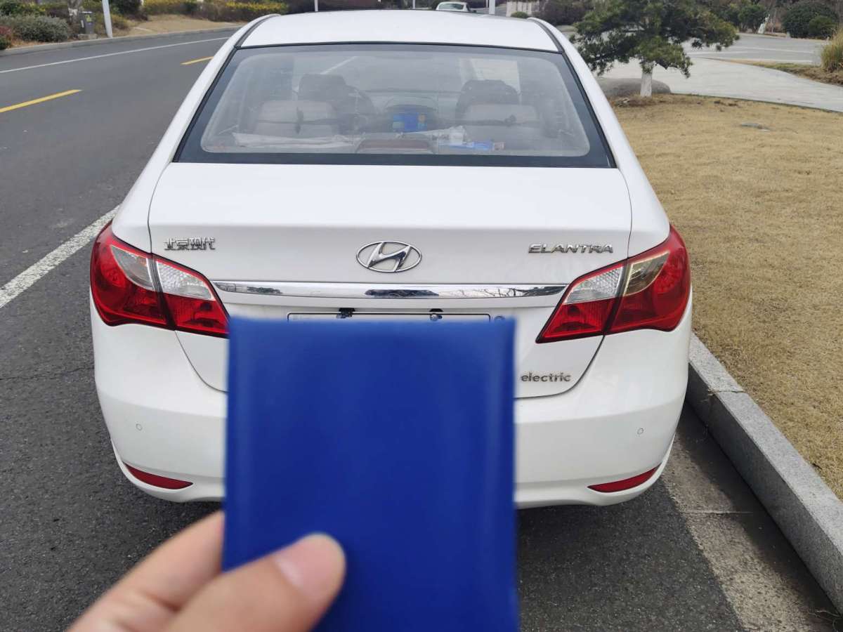 Hyundai Elantra EV 2019 car image #3