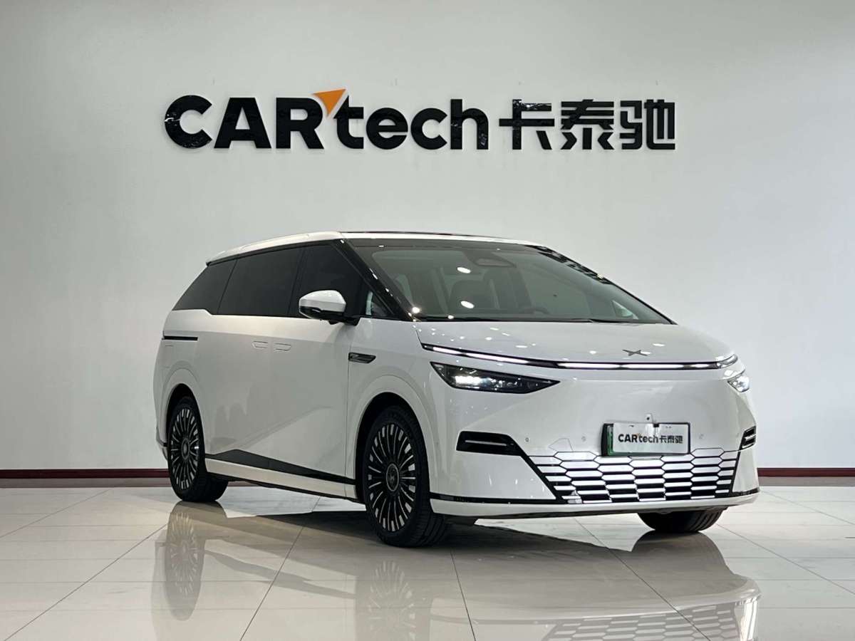 Xpeng X9 2025 imagem de carro #3