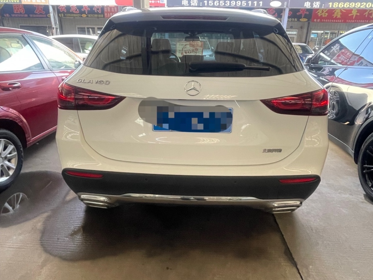 Mercedes-Benz GLA Class 2021 car image #3