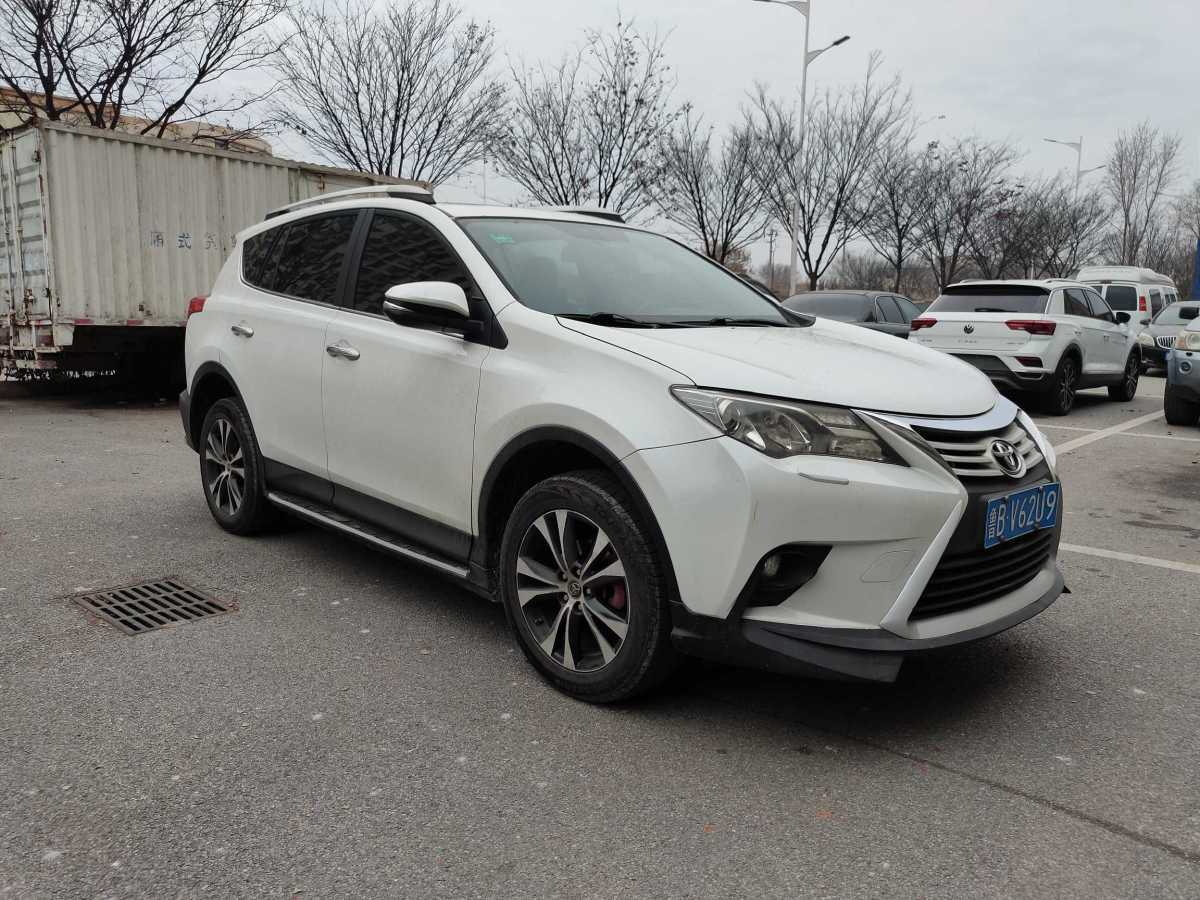 Toyota RAV4 2016 car image #3