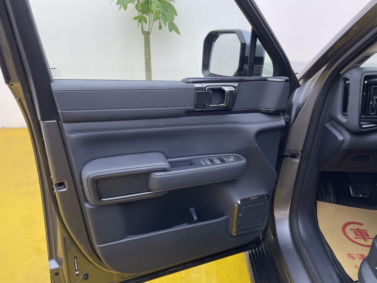 FangChengBao Leopard 5 2025 #3 FangChengBao Leopard 5 2025 صورة سيارة #3