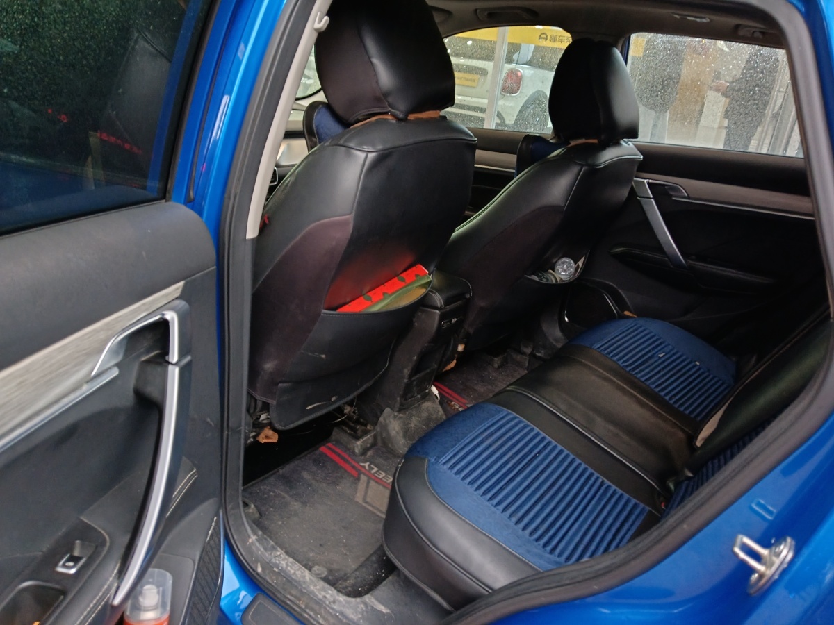 GEELY Coolray 2019 imagen de coche #3