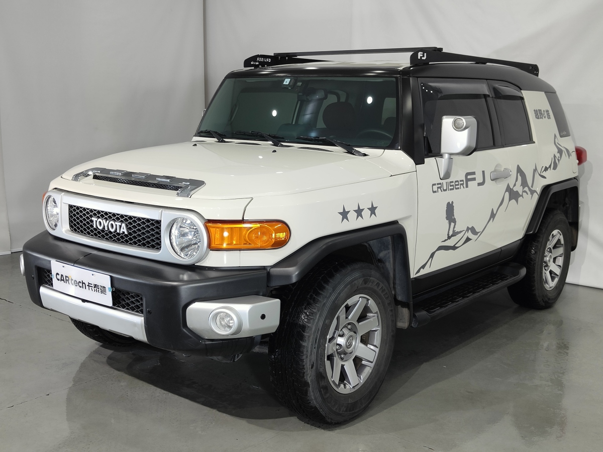 Toyota FJ Cruiser 2017 car image #3