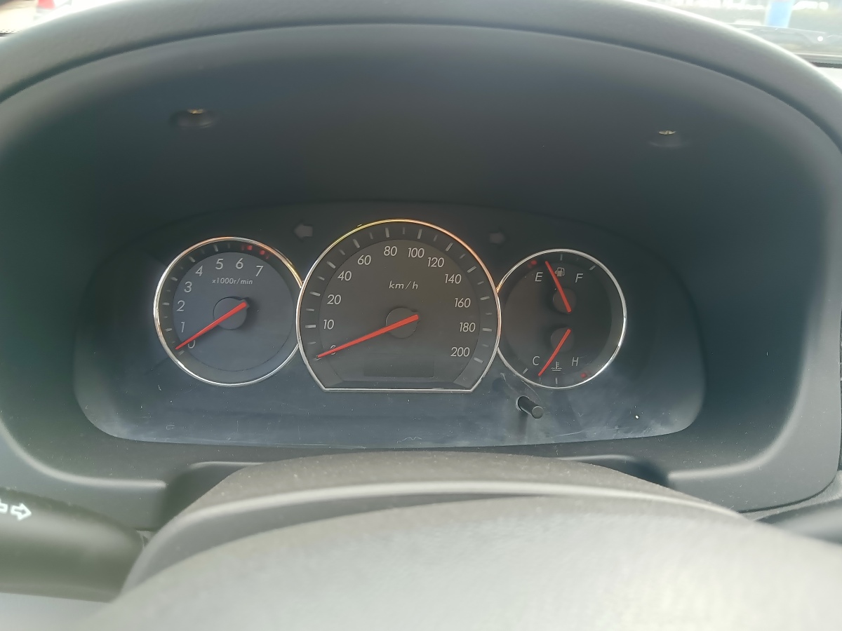 Changan Alsvin V3 2014 car image #3