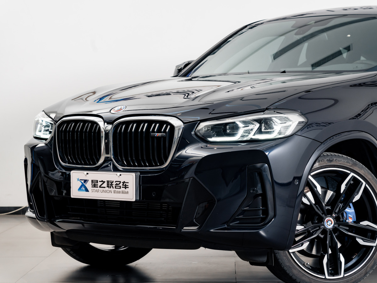 BMW X4 2023 immagine di auto #3