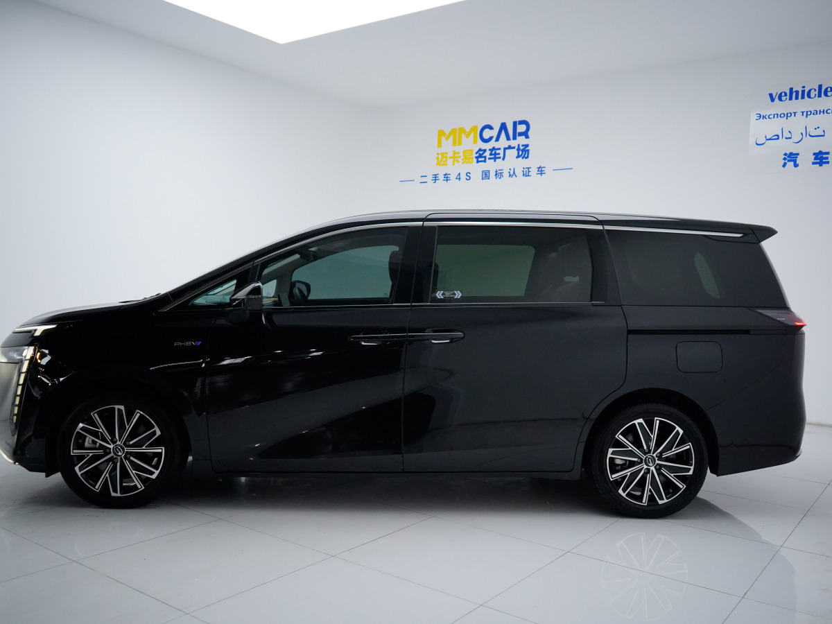 GAC Trumpchi E8 New Energy 2024 car image #3