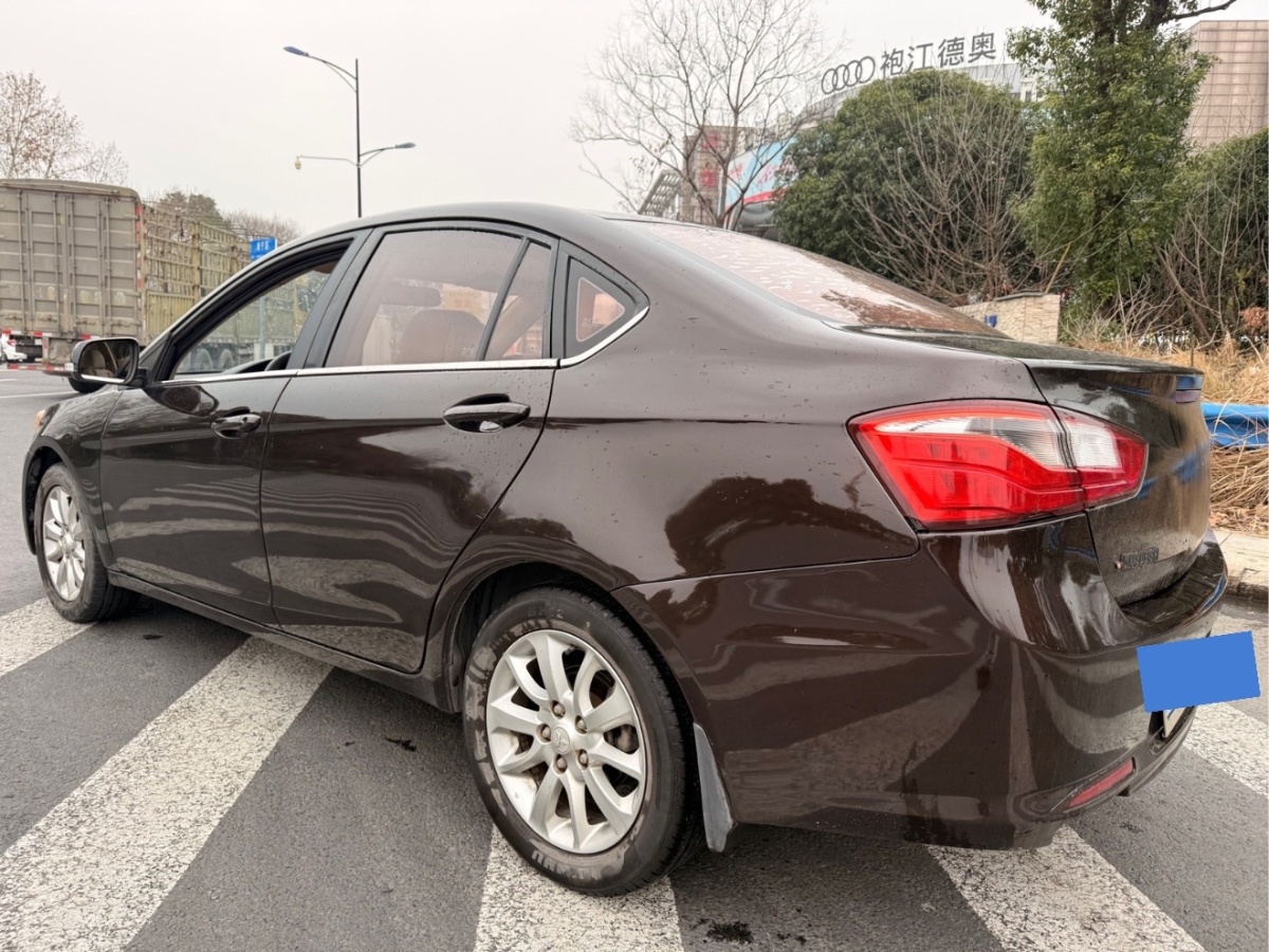 Soueast V5 Lingzhi 2012 car image #3