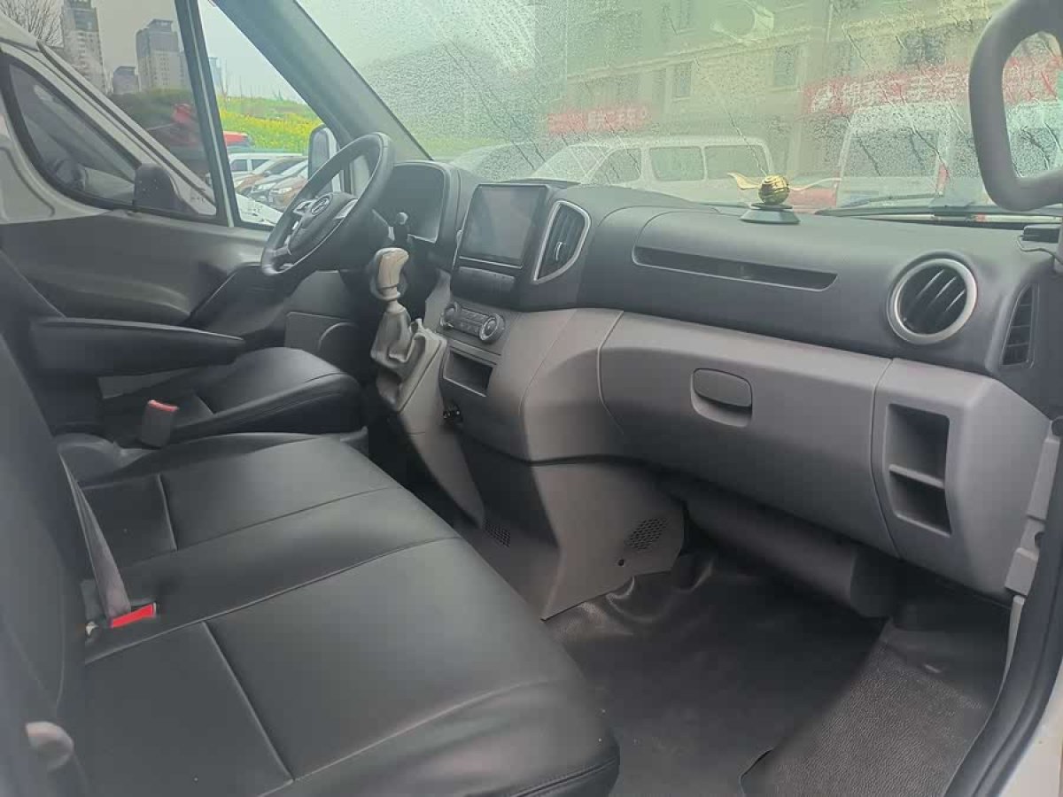 JAC 2021 car image #3