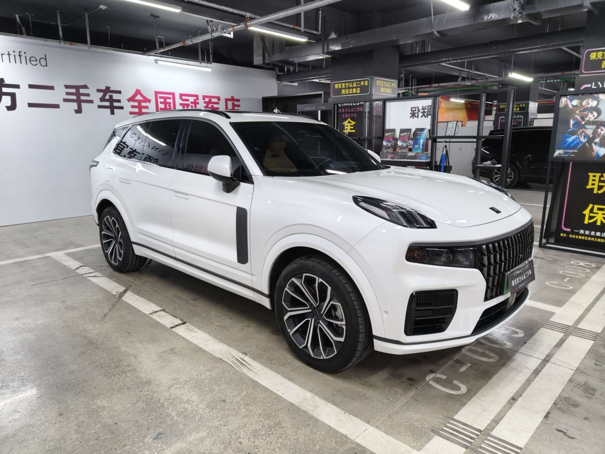 Lynk & Co 09 EM-P 2022 car image #3