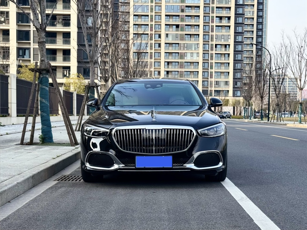 Mercedes-Benz 2023 car image #3