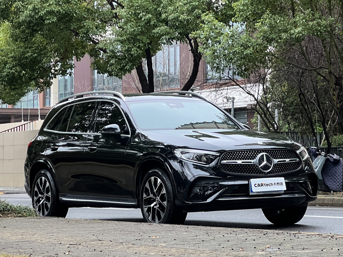 Mercedes-Benz GLC Class 2025 car image #3