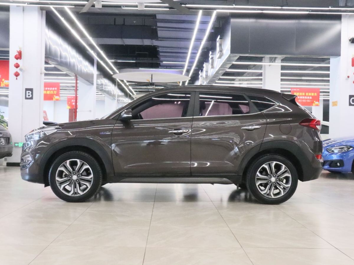 Hyundai Tucson 2015 car image #3