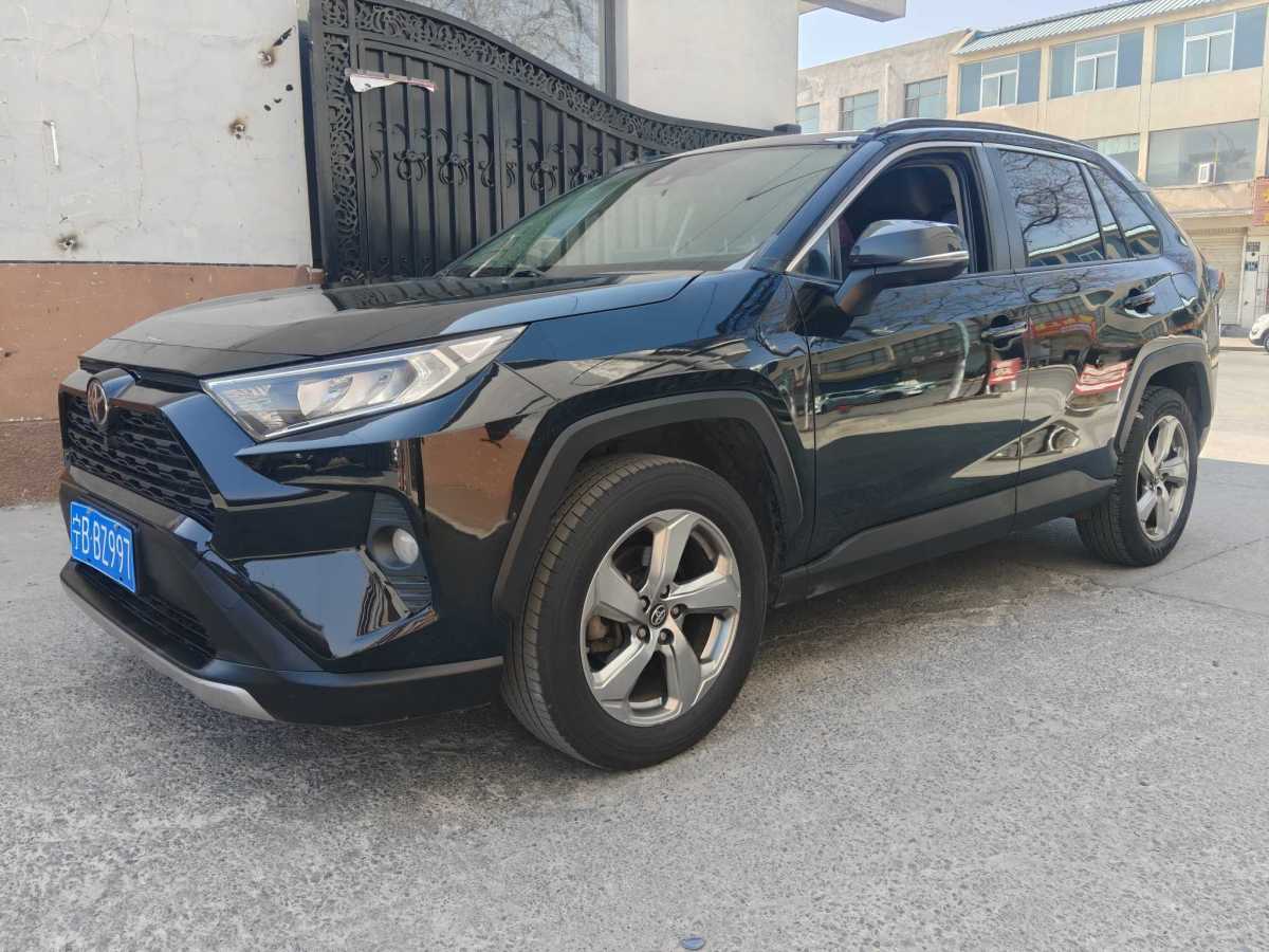 Toyota RAV4 2021 car image #3