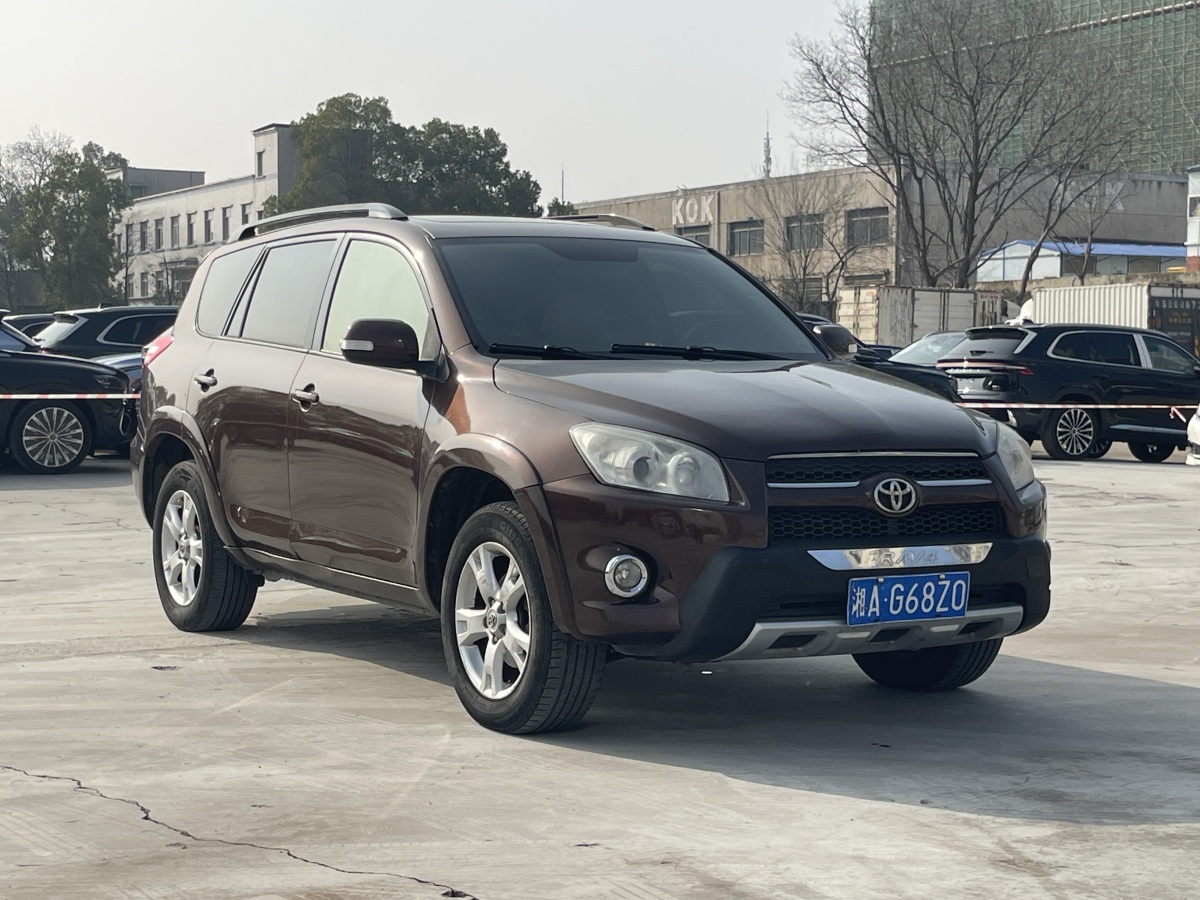 Toyota RAV4 2016 imagen de coche #3