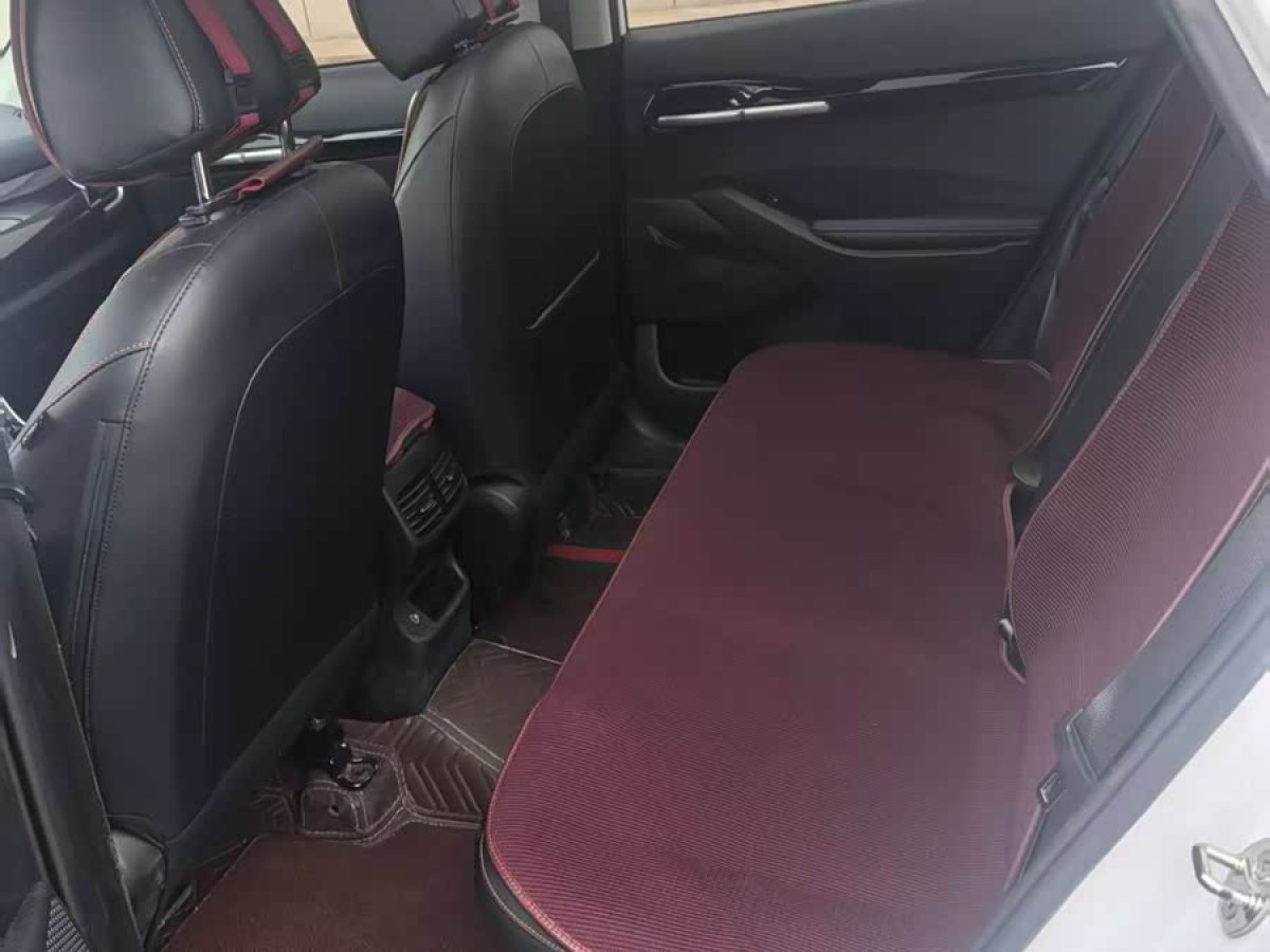 起亚 赛图斯 2023 汽车图片 #3