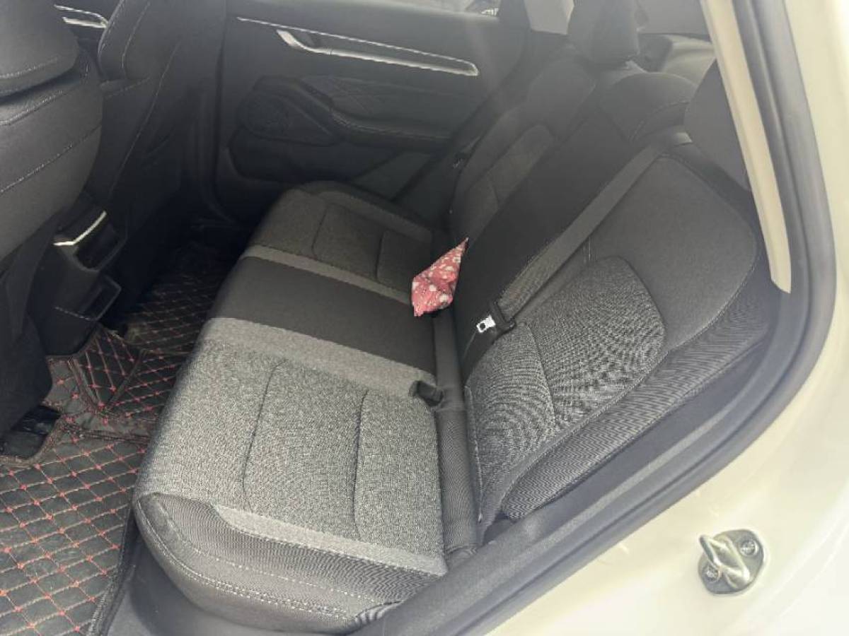 GEELY Emgrand 2025 car image #3