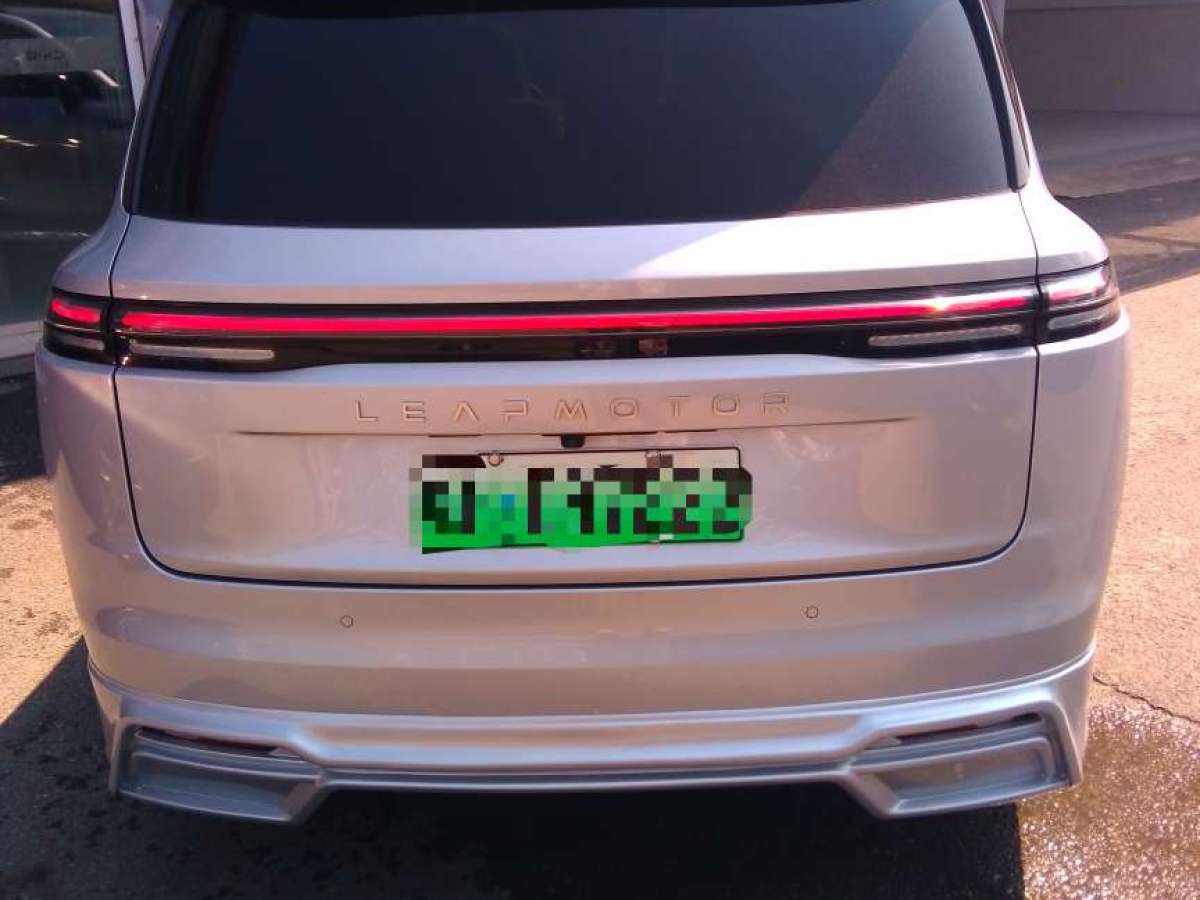 零跑汽车 零跑C16 2025 汽车图片 #3